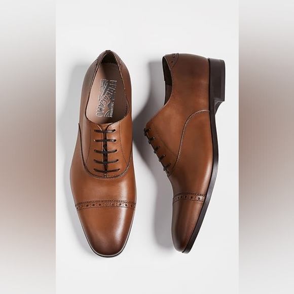 Salvatore Ferragamo men’s Riley Oxford Shoes. brown. Multiple Sizes NWB